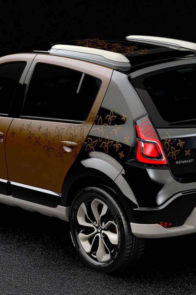 Фото автомобиля Renault Sandero