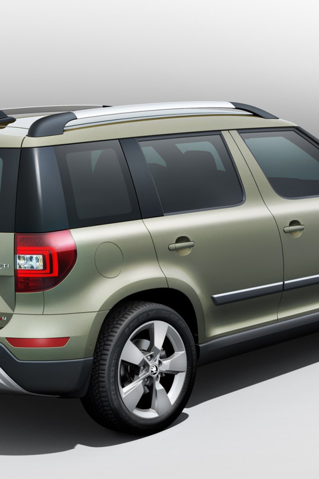 Красивый автомобиль Skoda Yeti 2014
