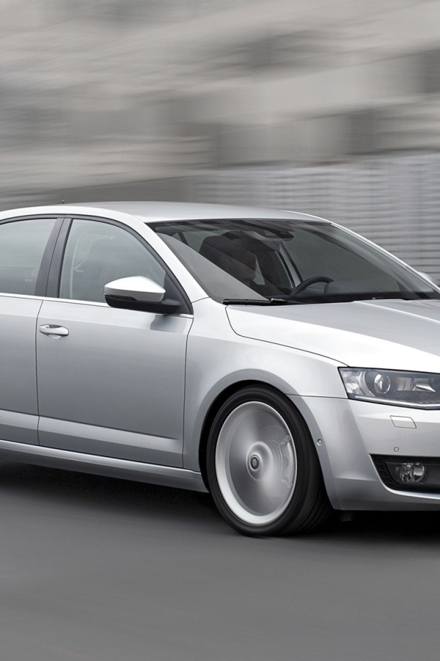 Надежный автомобиль Skoda Octavia 2013