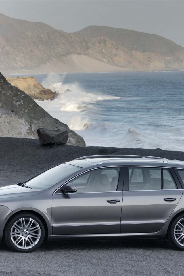 Надежный автомобиль Skoda SuperB