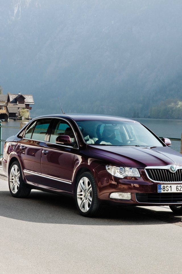 Новая машина Skoda SuperB