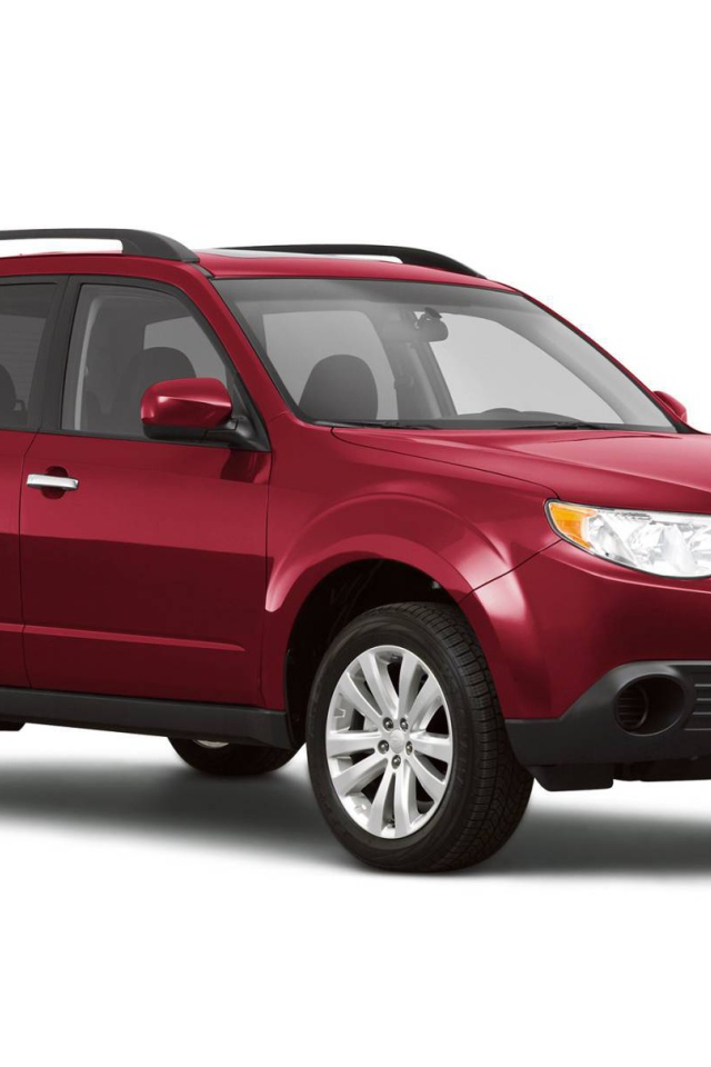 Автомобиль марки Subaru модели Forester 2013