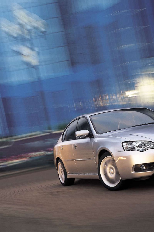 Автомобиль марки Subaru модели Legacy