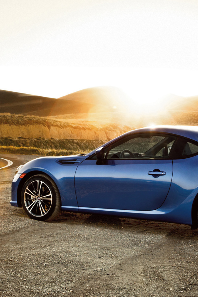 Новая машина Subaru BRZ