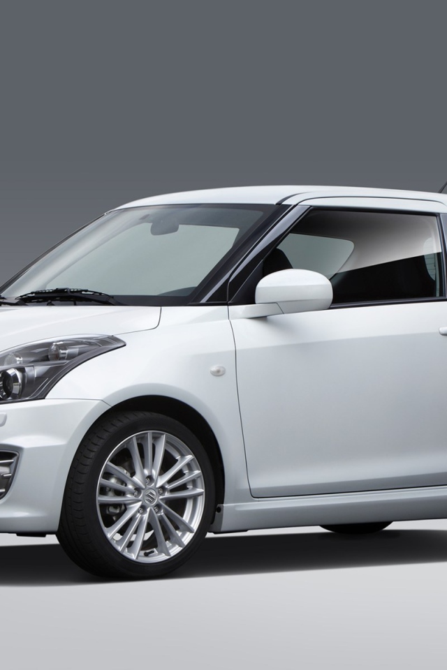   Красивый автомобиль Suzuki Swift в Москве