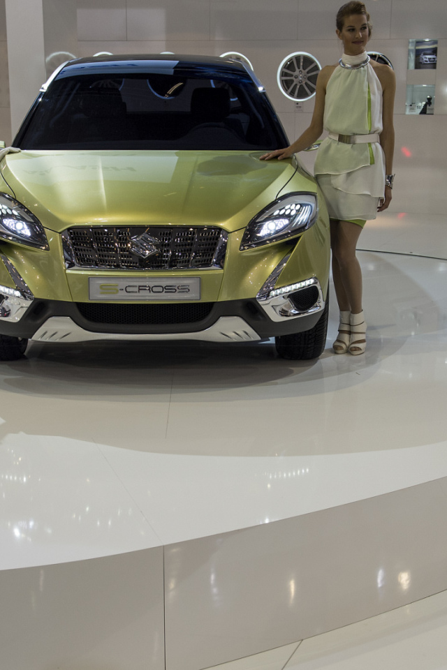 Дизайн автомобиля Suzuki S-Cross 2014