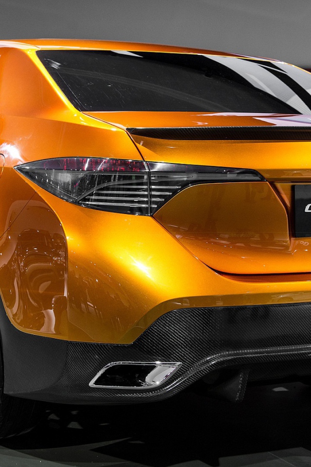 Красивый автомобиль Toyota Corolla