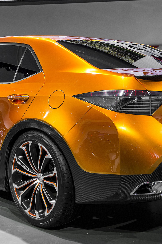 Автомобиль марки Toyota Corolla 2014