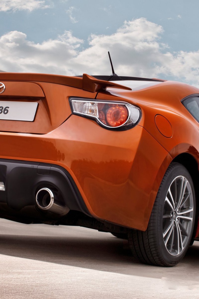 Японский автомобиль Тойота GT86