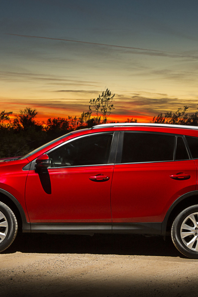 Новый автомобиль Toyota RAV4