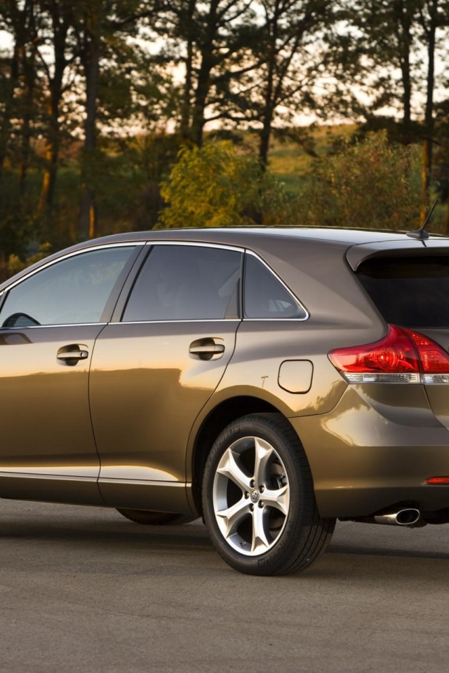 Тест драйв автомобиля Toyota Venza