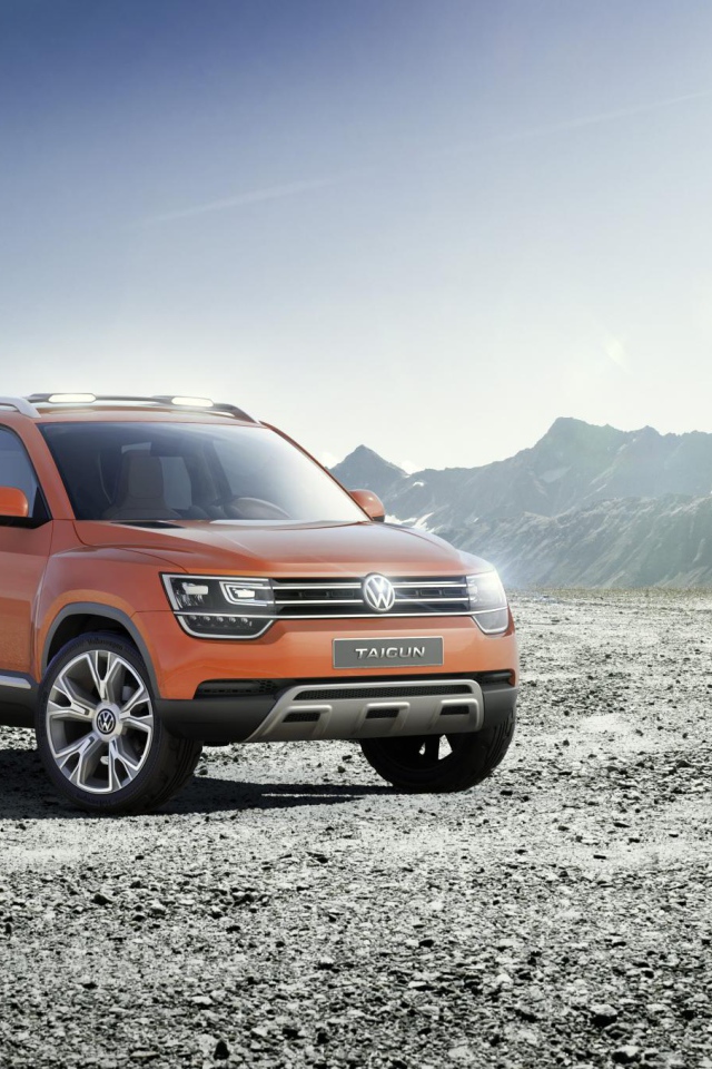 Автомобиль Volkswagen  Taigun 2014 на дороге 