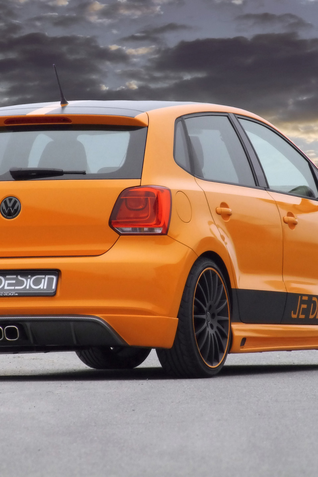Красивый автомобиль Volkswagen Polo