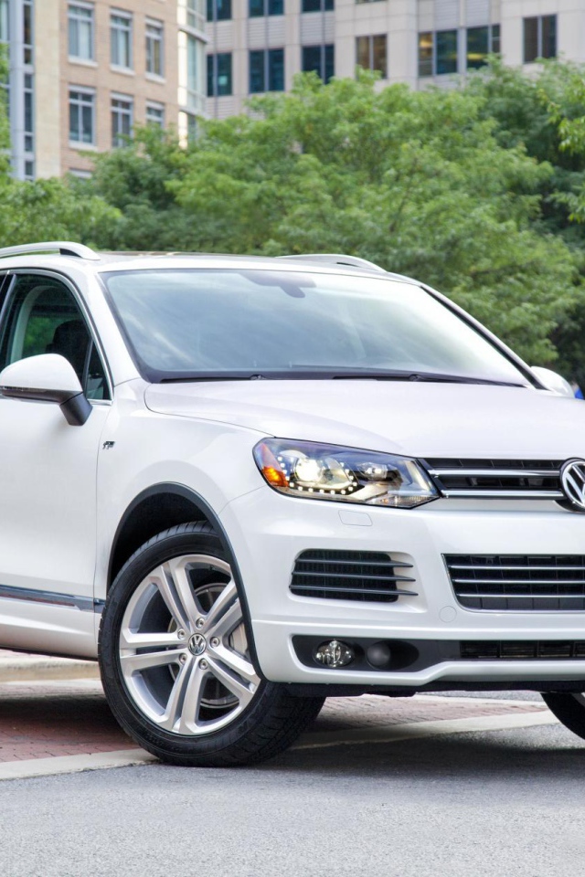 Надежный автомобиль Volkswagen  Taigun 2014