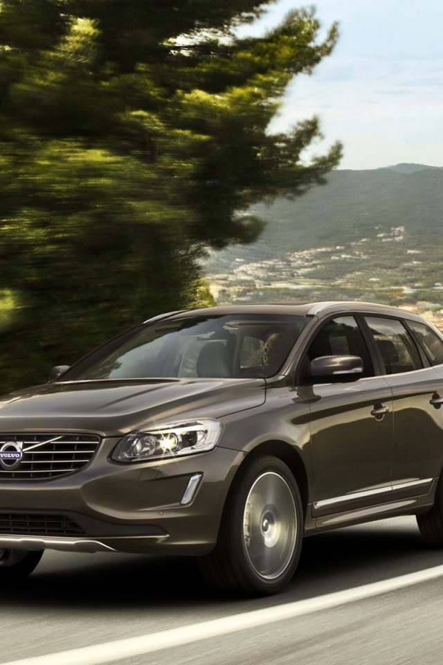 Красивый автомобиль Volvo xc60