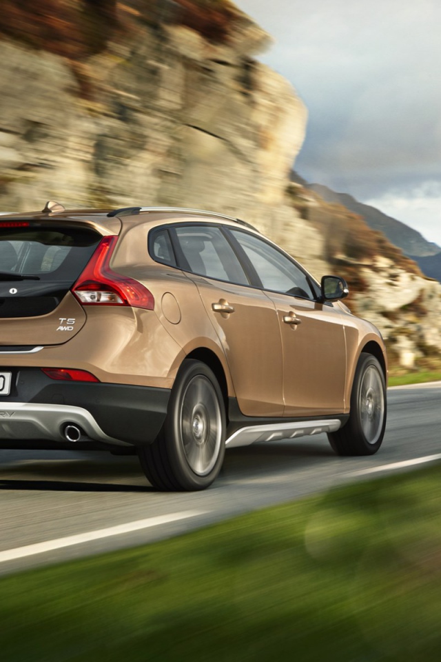  Дизайн автомобиля Volvo v40 Cross country