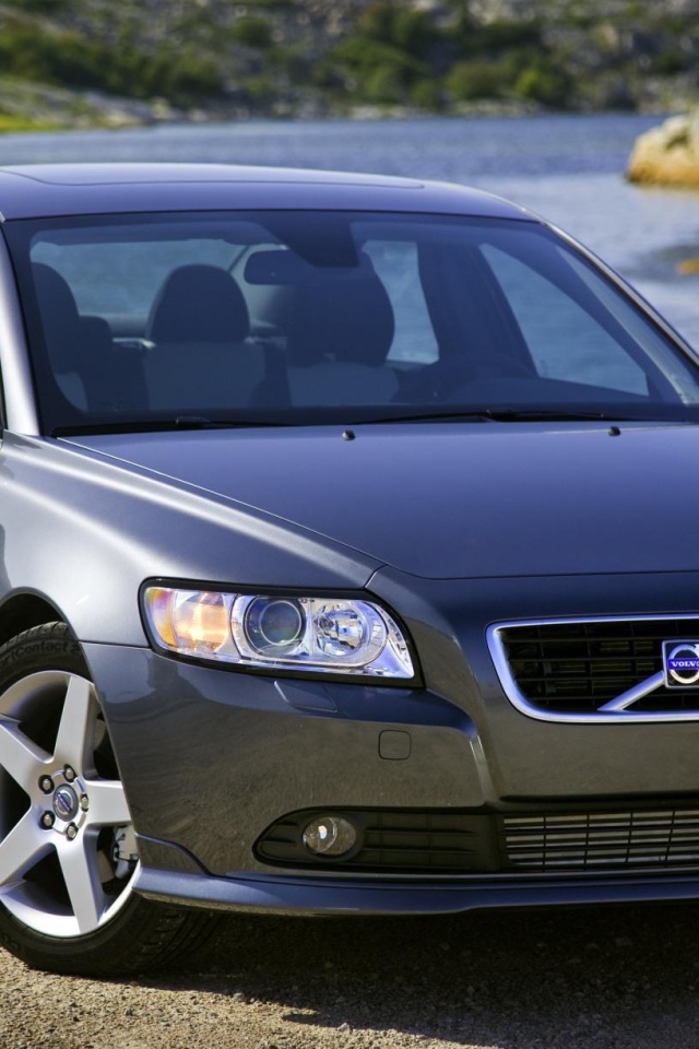 Тест драйв автомобиля Volvo s40