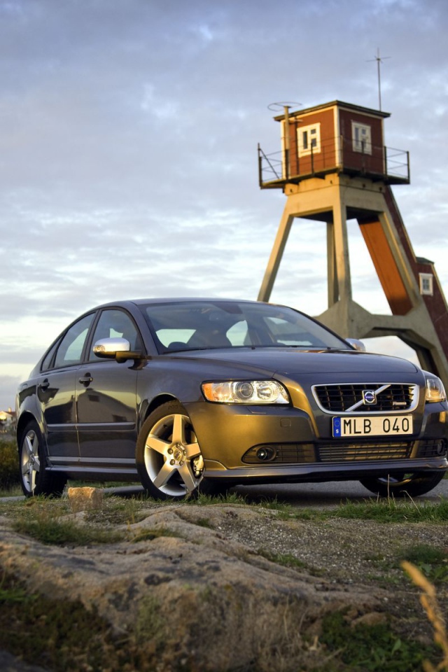 Новый автомобиль Volvo s40