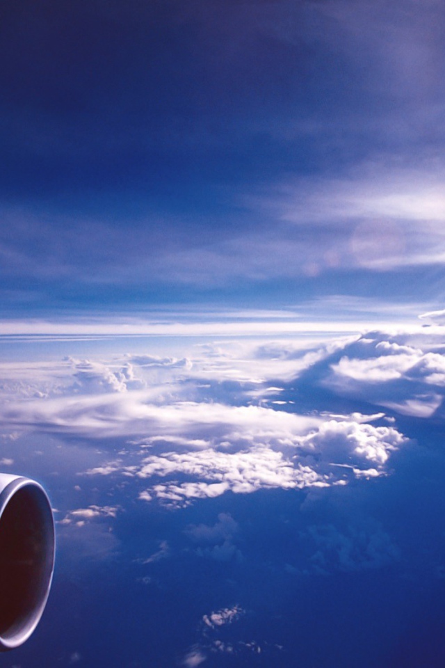 Полет над облаками