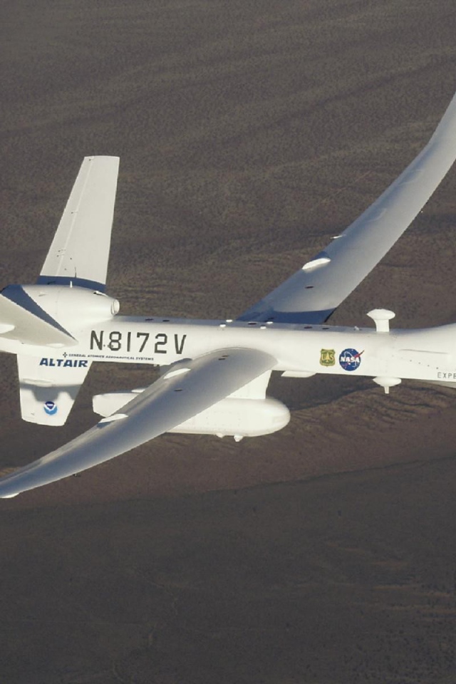 Беспилотный самолет