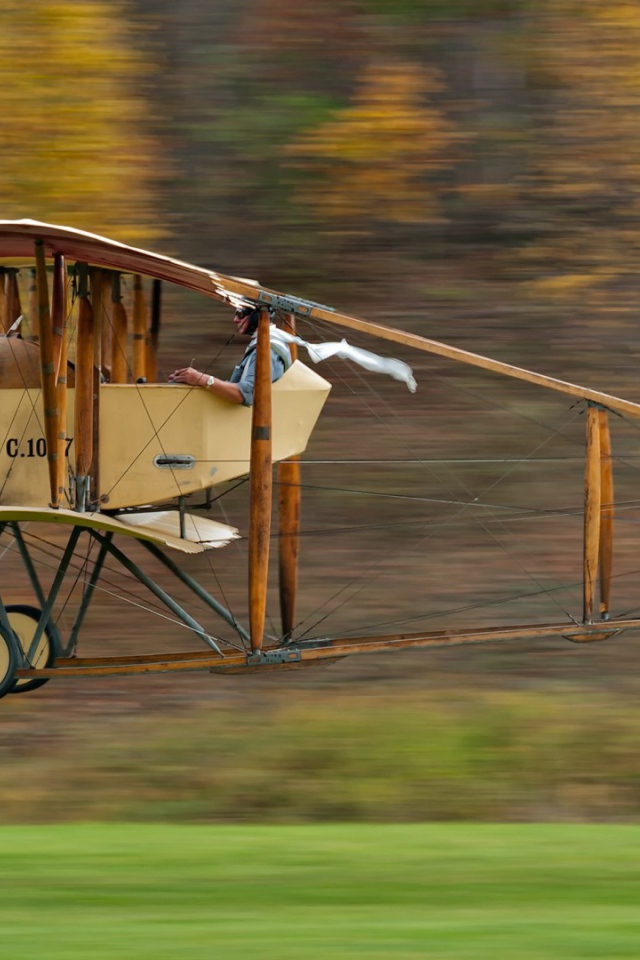 Деревянный самолет