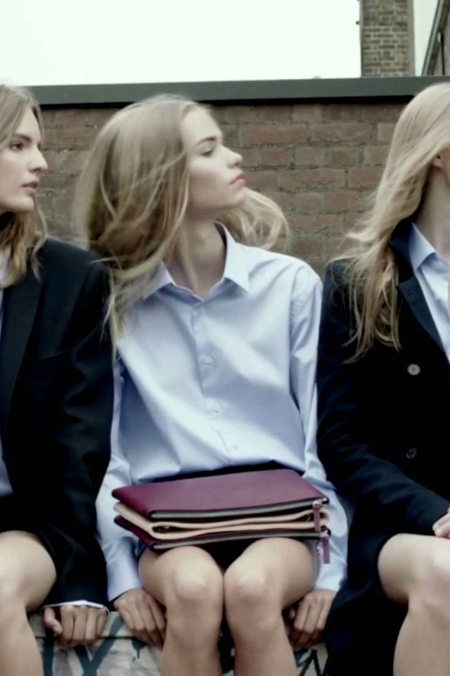 Одежда для девушек от Zara