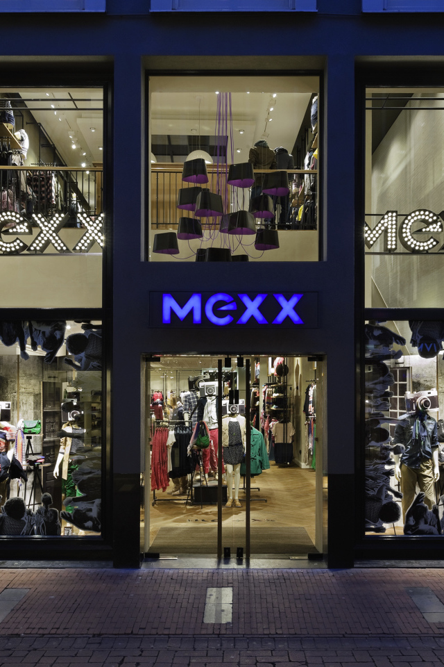 Дорогой бутик MEXX