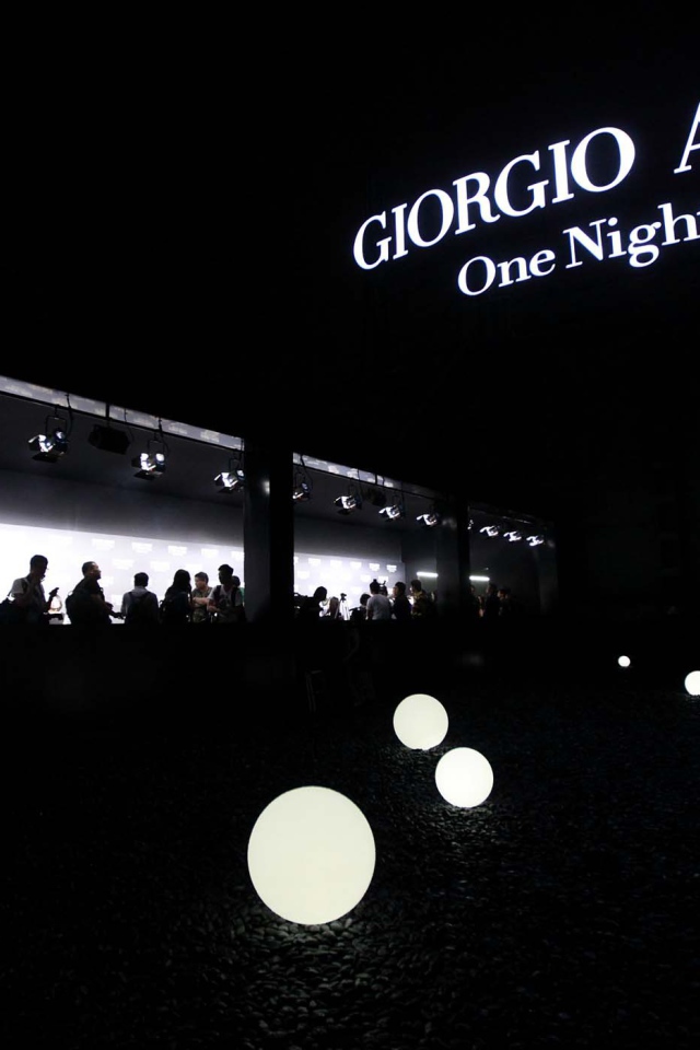 Распродажа одежды Giorgio Armani