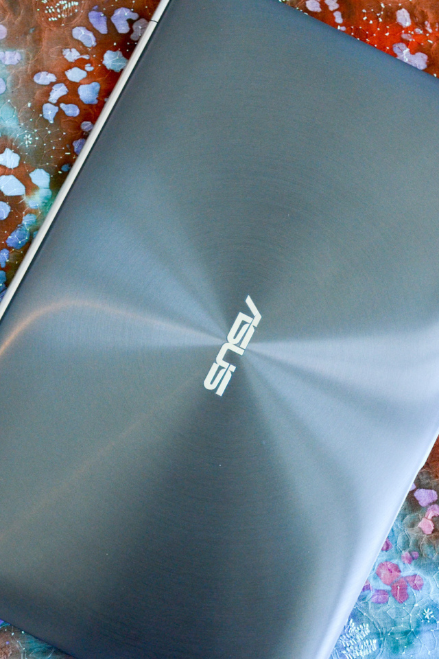 Ноутбук от компании ASUS