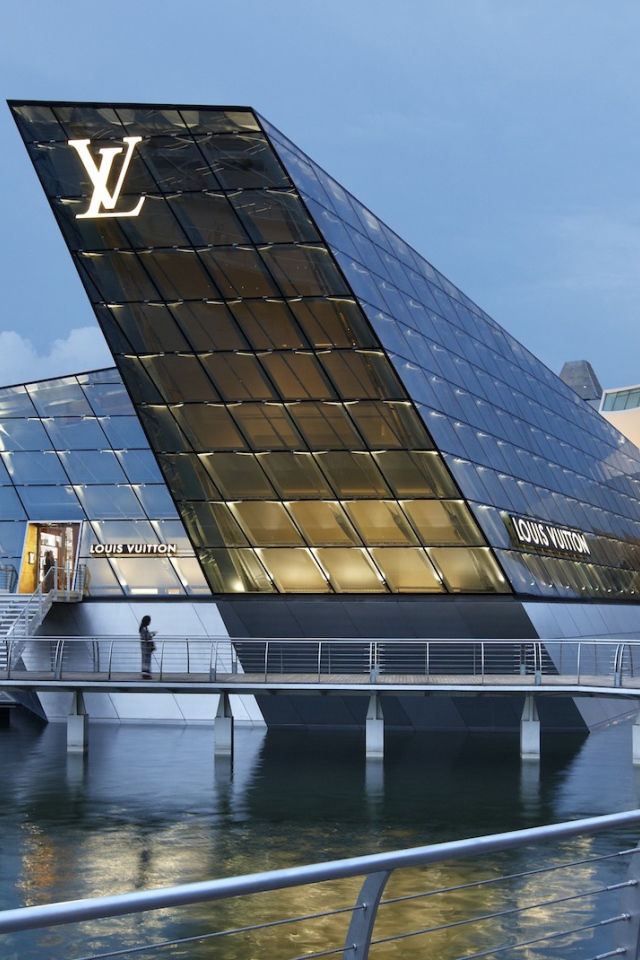 Остров Louis Vuitton