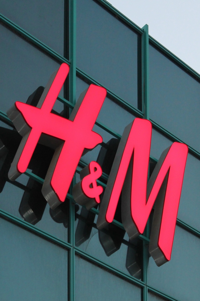 Символ компании H&M