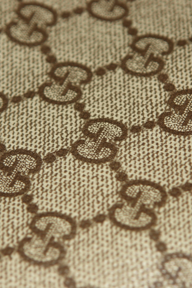 Текстура бренда Gucci