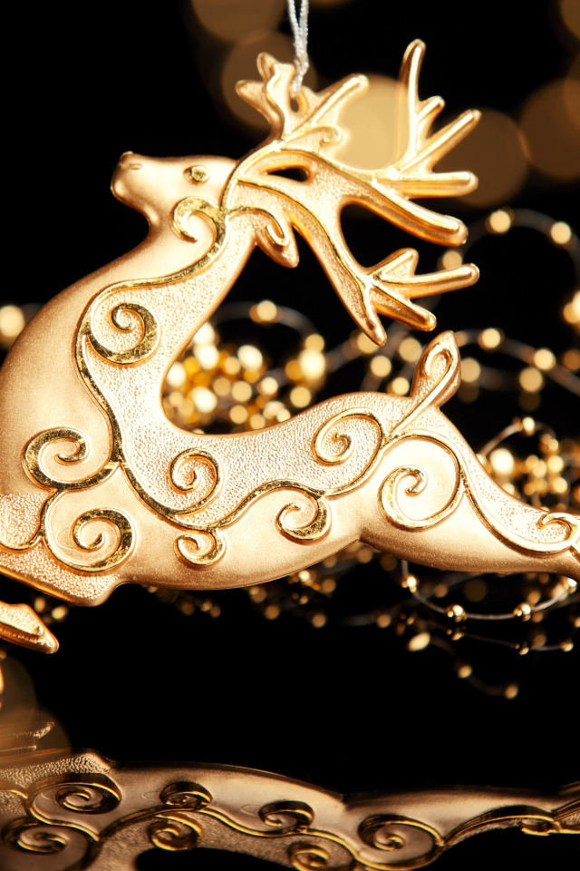 Фигурка оленя