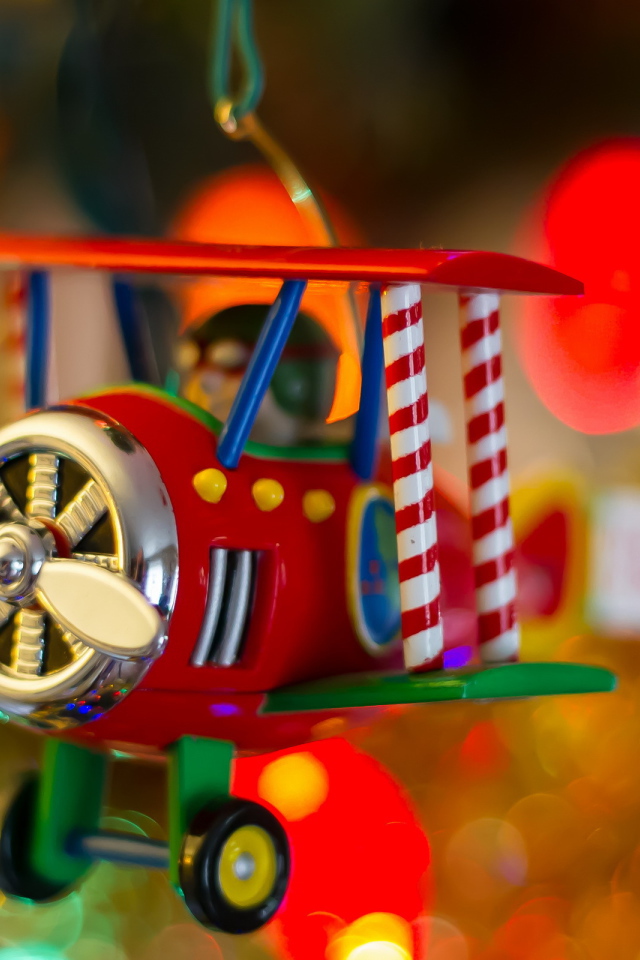 Игрушка самолет