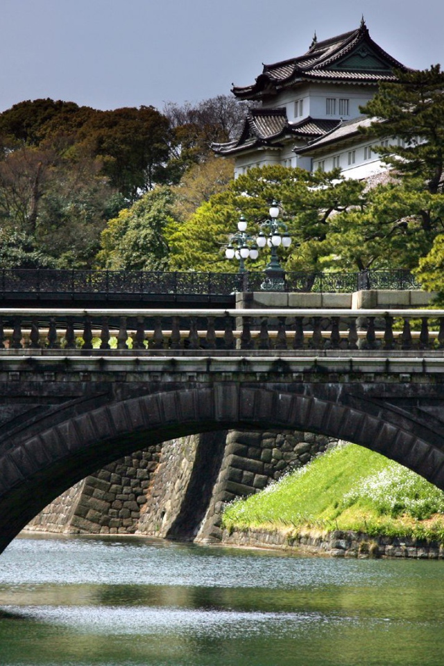 Японская архитектура с мостом