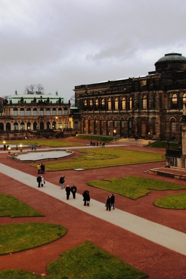 Площадь в Дрездене