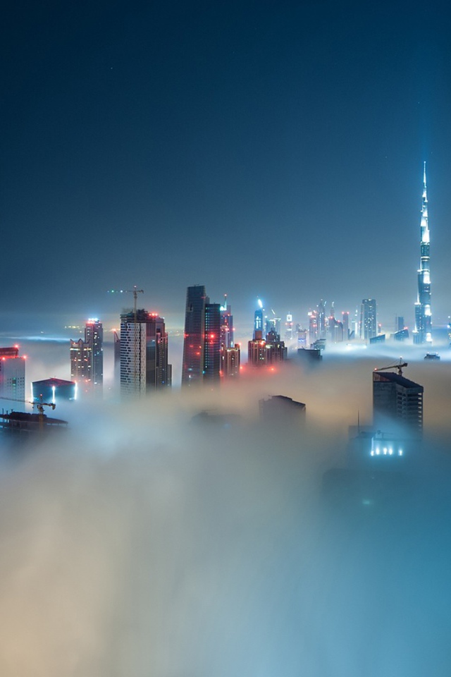 Дубай в тумане