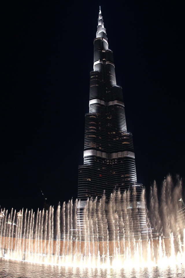 Фонтан в Дубае