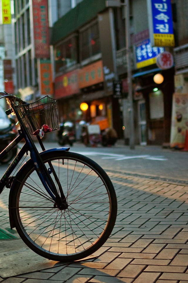 Велосипед на Корейской улице