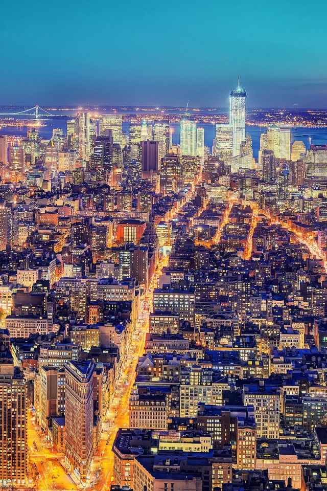 Огни вечернего Нью Йорка