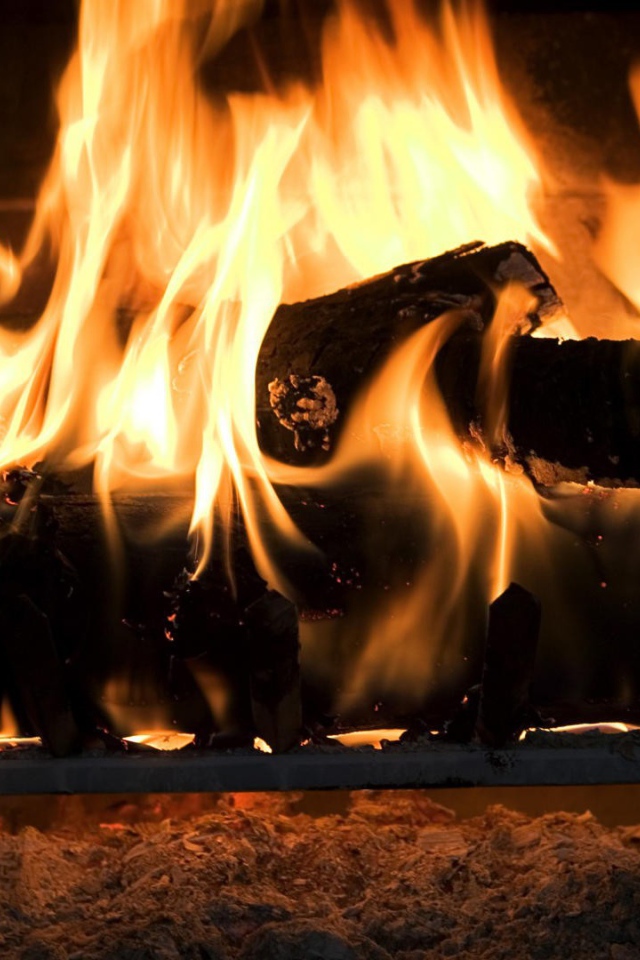 Огонь в камине