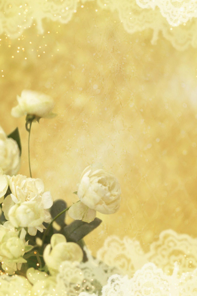 Жёлтые розы на жёлтом фоне