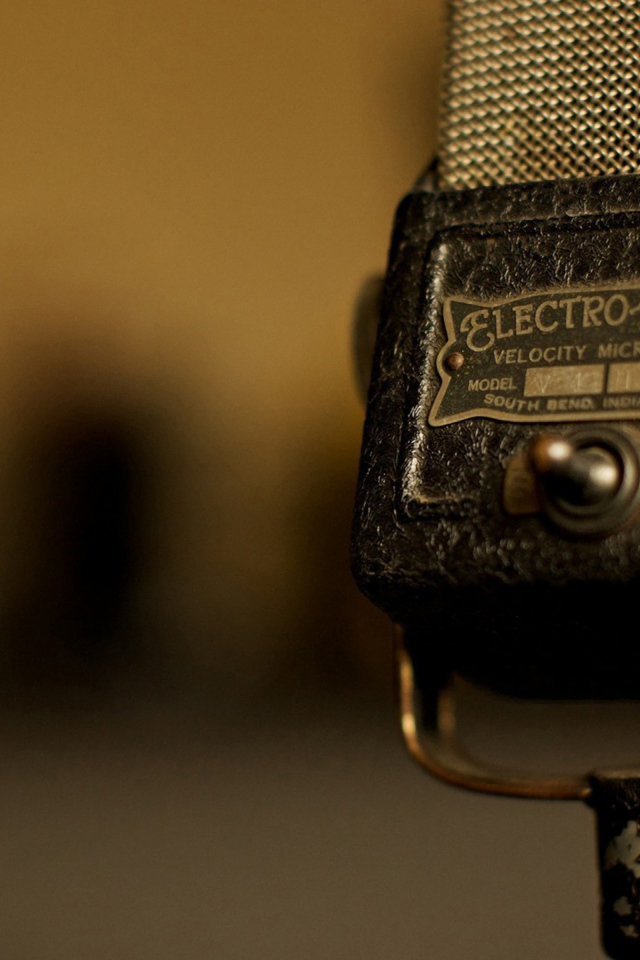 Старый микрофон