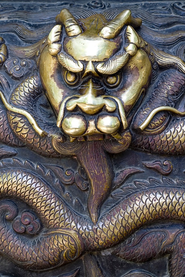 Чеканка дракон