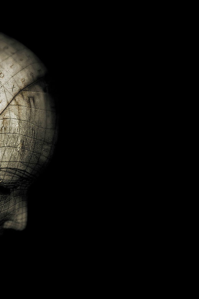 Голова на черном фоне