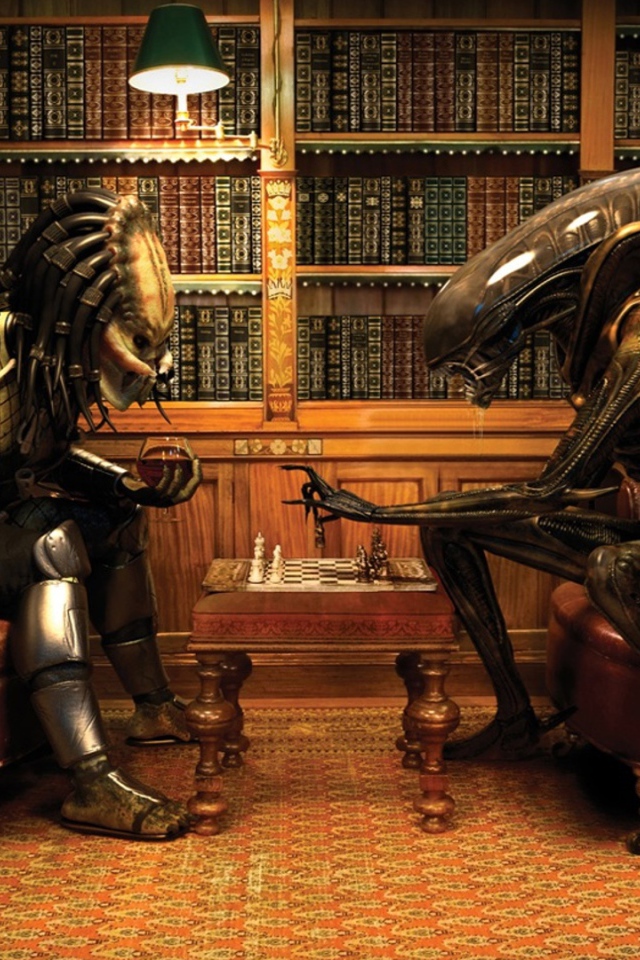 	  The aliens play chess