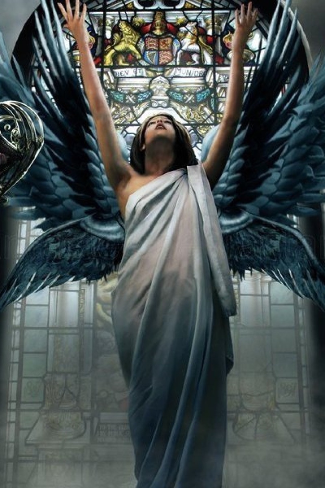 Ангел и статуи