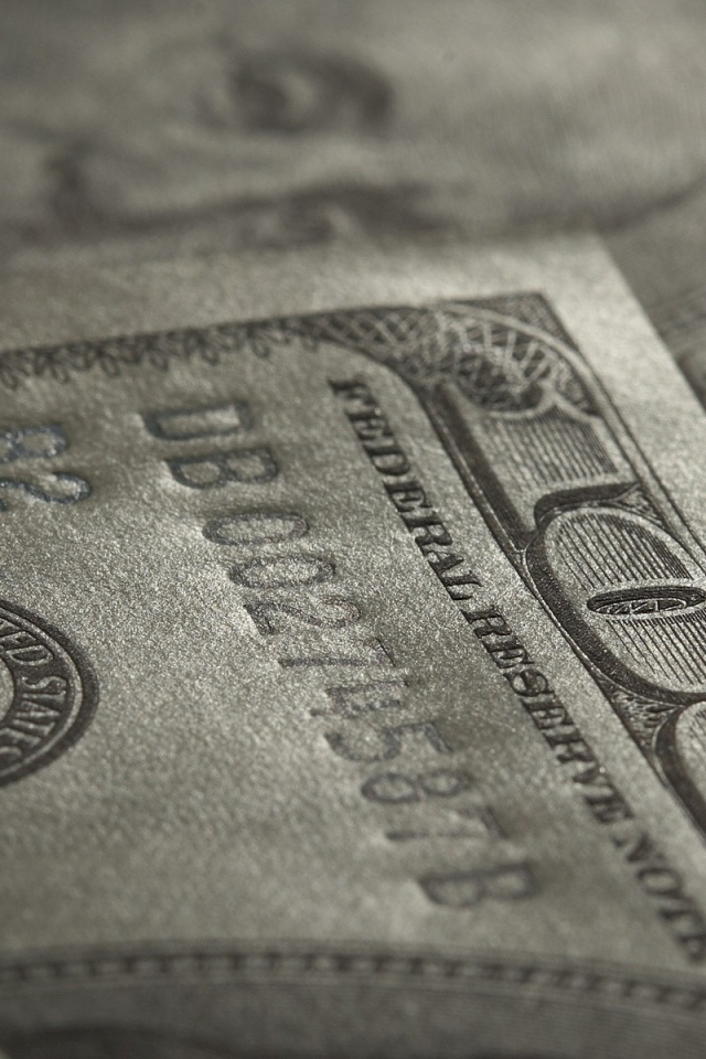 Сто долларов вблизи