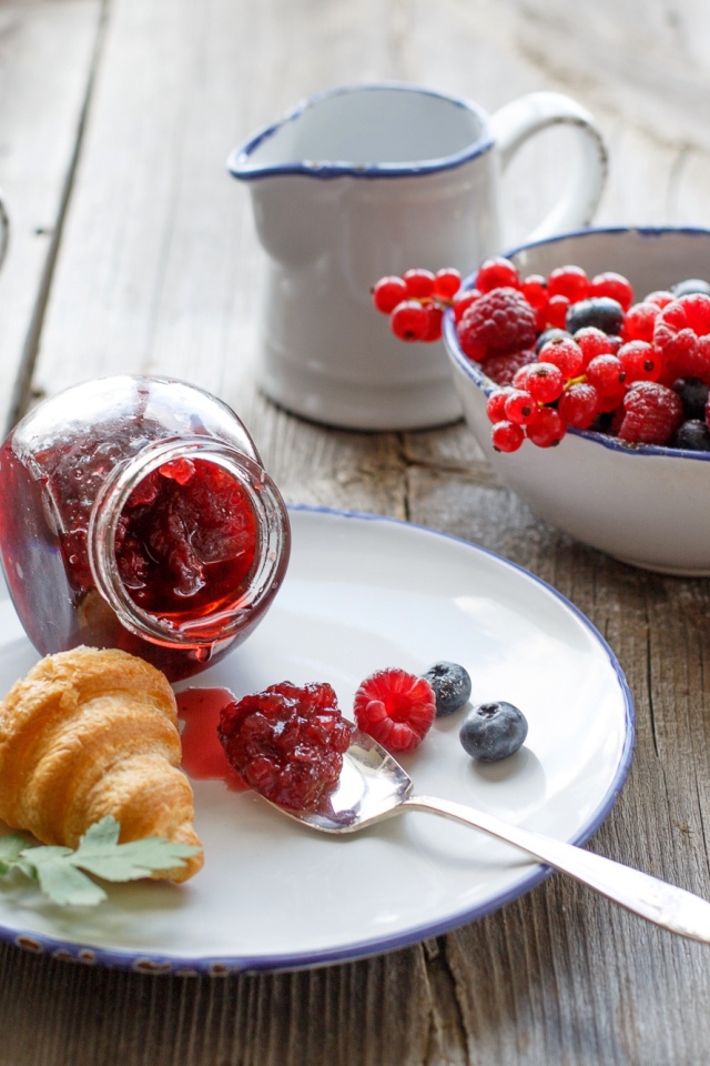 Десерт из ягод