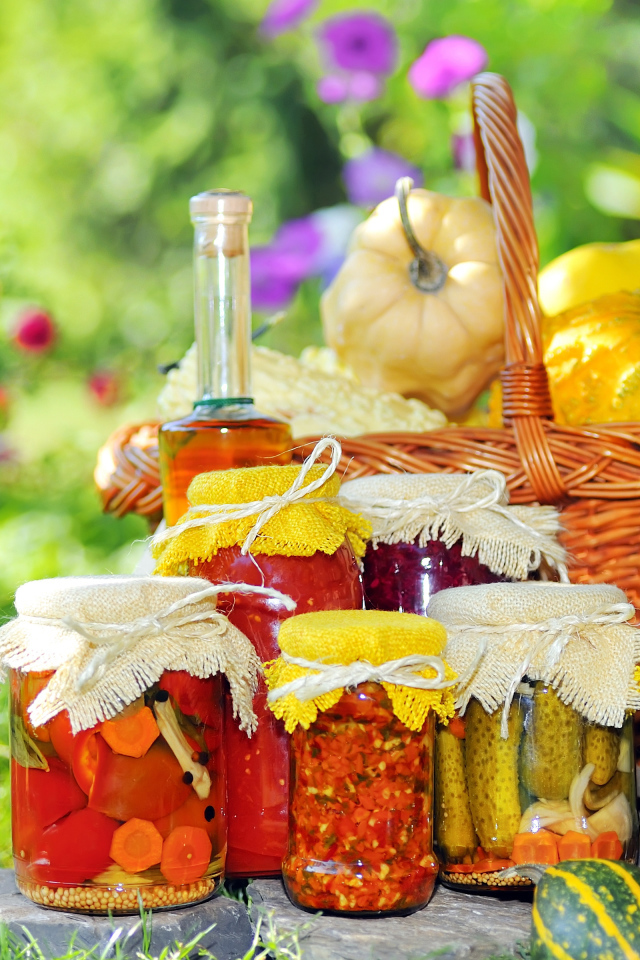 Корзина с овощами